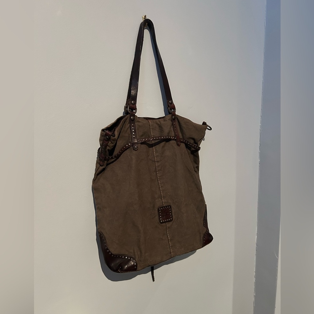 Campomaggi leather and canvas bag with strap. Good to very good condition.